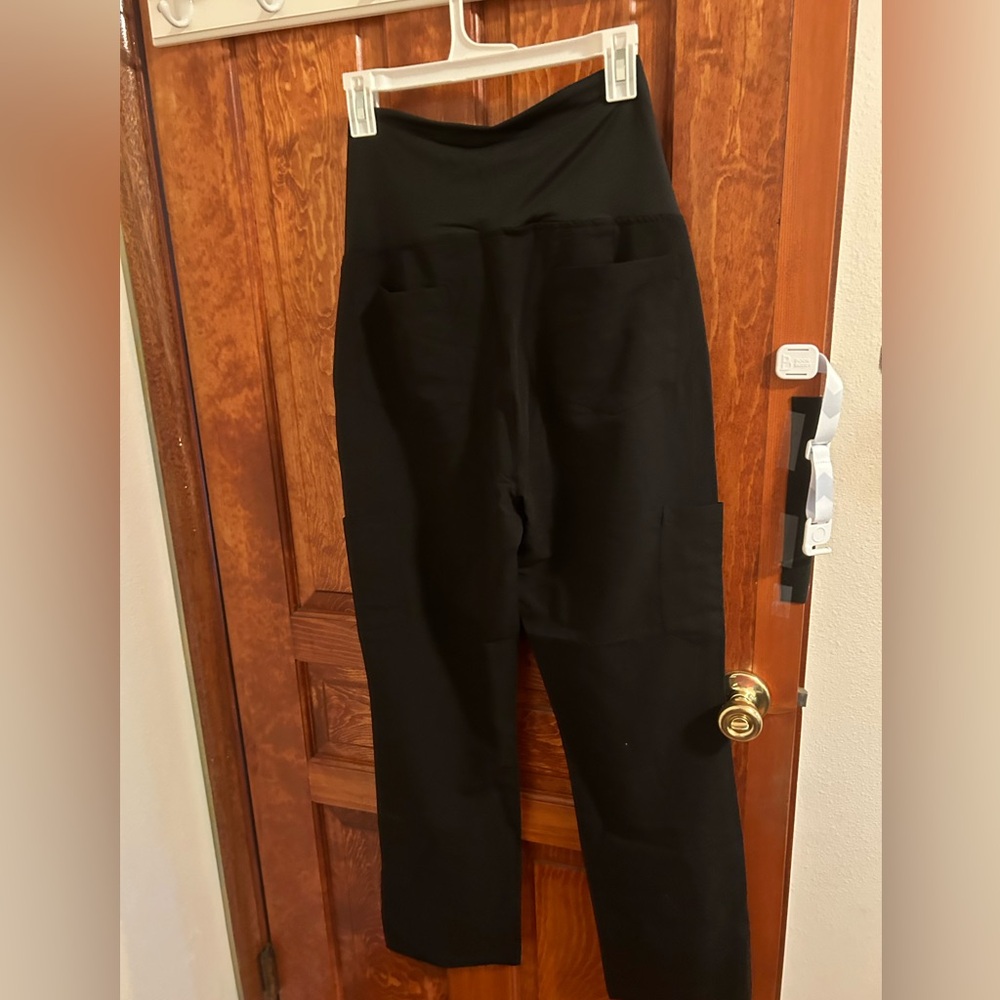 Mandala Women’s Maternity Cargo Scrub Pants